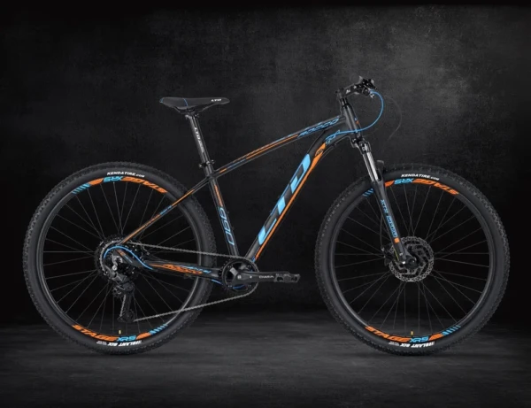 Rocco-990-Black-Orange-Blue-